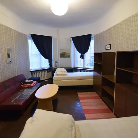 One Old Town Hostal *