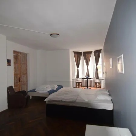 One Old Town Hostel *