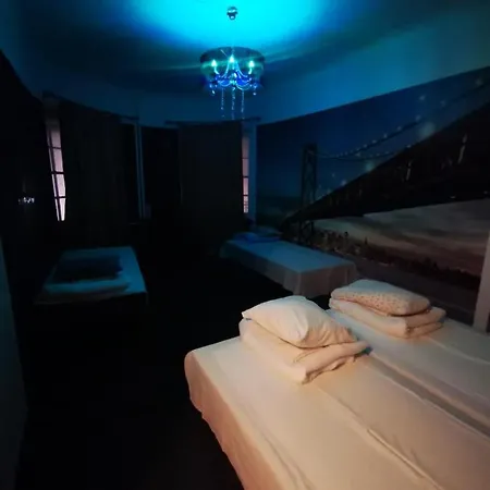 Hostel One Old Town